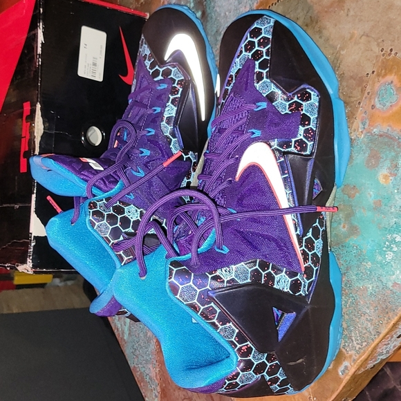 2014. Lebron XI. Size 14. Charlotte hornet colorway. With original box. Worn 1 - Picture 15 of 16